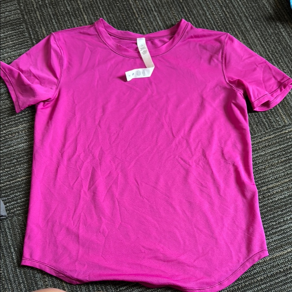 Lululemon running shirt